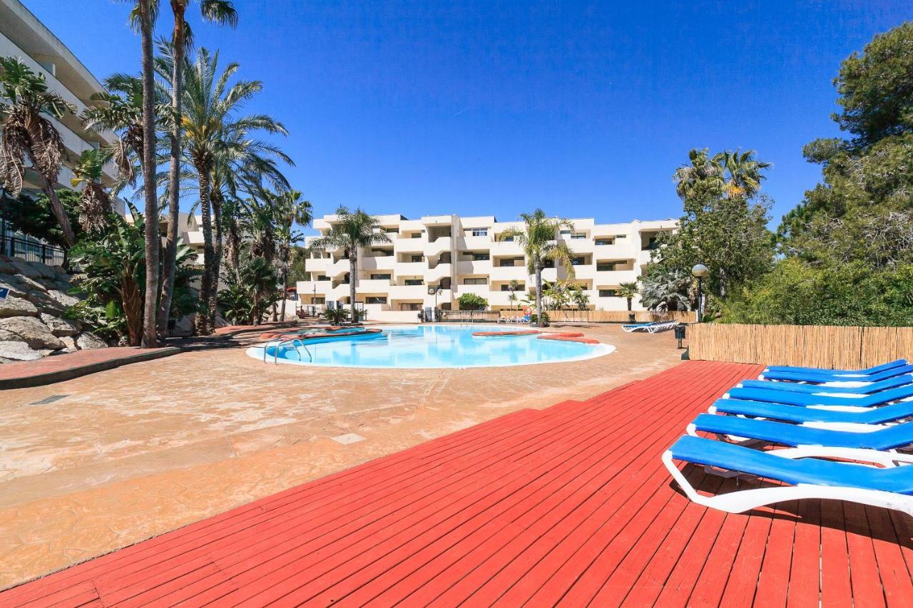 Uhc Festival Village Salou Bagian luar foto
